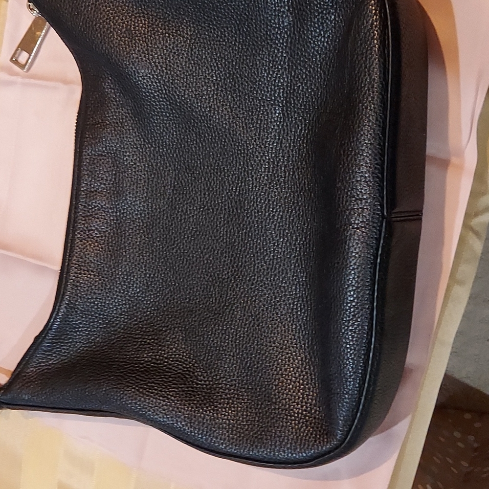 Marc Jacobs Handbag - Picture 3 of 7